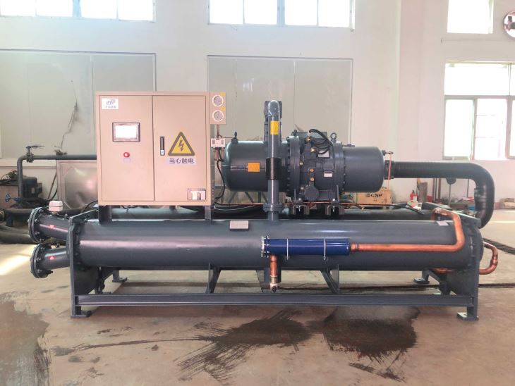 Water-cooled flooded chiller