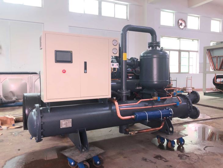 Water-cooled screw type low temperature chiller