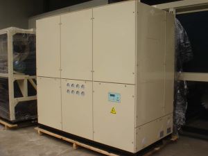 Water-cooled cabinet air conditioning unit